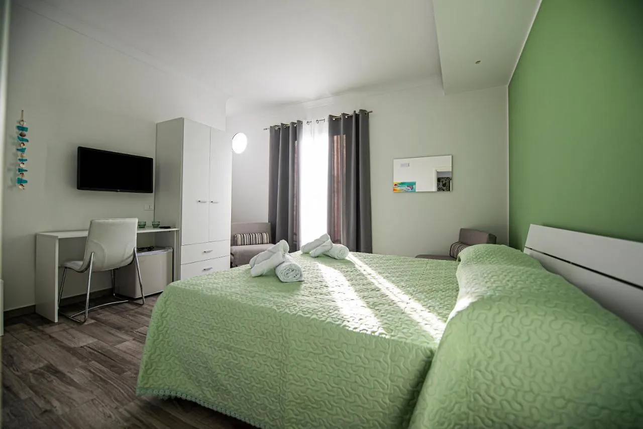 L' Arcobaleno B&B Castelluzzo 0*,